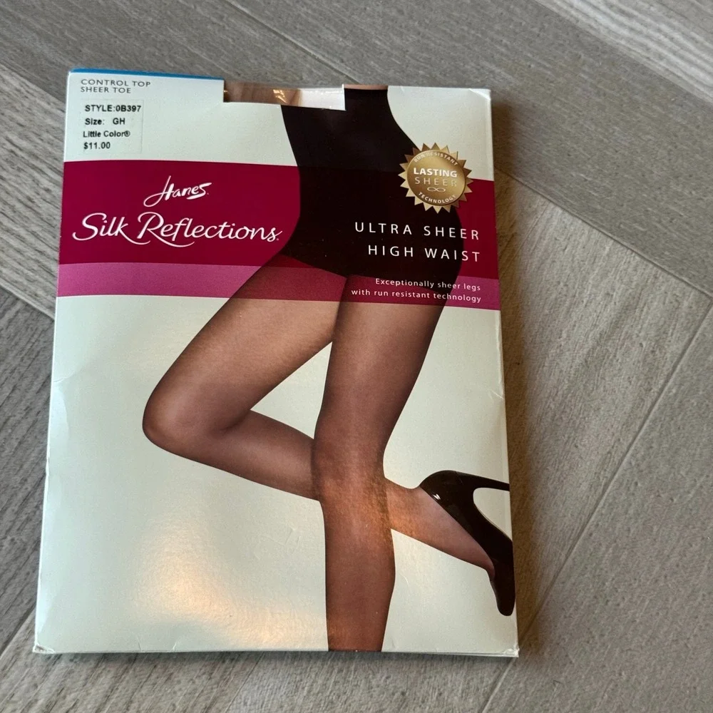 Hanes Silk Reflections Ultra Sheer High Waist Pantyhose Little Color GH‎ 0B397